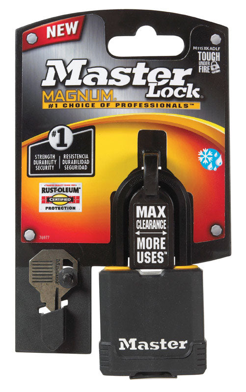 Master Lock Company Llc, Master Lock 1-7/8 in. H x 1-3/16 in. W x 1-3/4 in. L Vinyl Covered Dual Ball Bearing Locking Padlock (Cadenas de verrouillage à double roulement à billes recouvert de vinyle)
